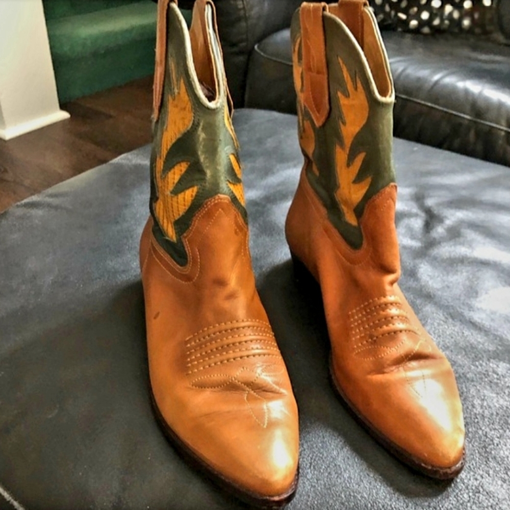 Cowboy Boots - Picture 2 of 4